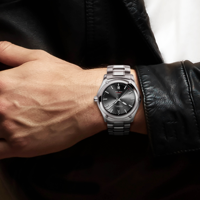 1216583_EBEL1911_wrist_Dark_Grey