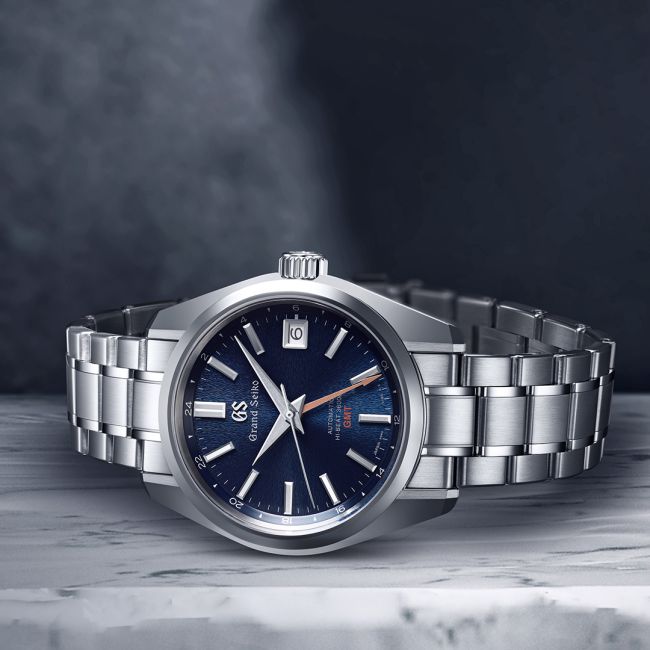 Grand-Seiko-SBGJ267-0-HiBeat-GMT-blue